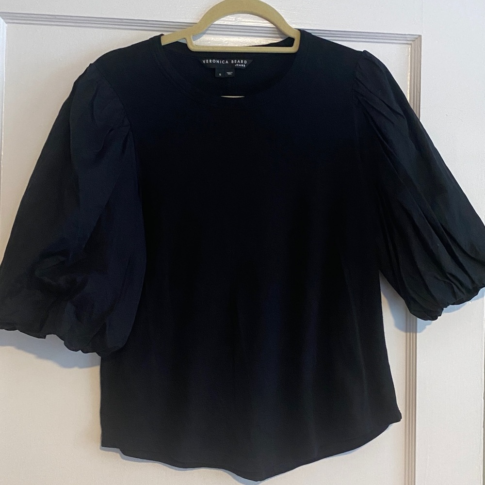 Veronica Beard black puff sleeve top. Excellent/like-new condition. Size S